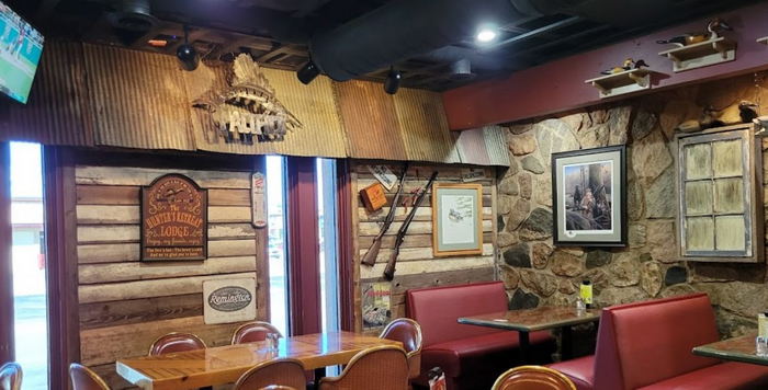 Town Crest Restaurant (La Señorita) - As La Seniorita (newer photo)